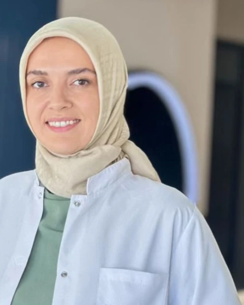 Esra Kula